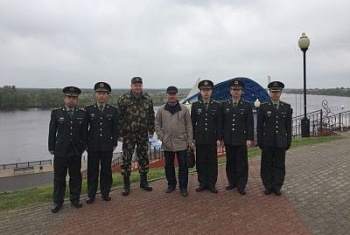 С охраной границы на речном участке ознакомились военнослужащие КНР, обучающиеся в Институте