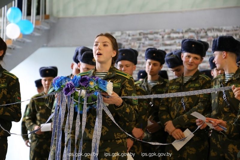 В Институте прошел флешмоб, посвященный 135-летию со дня рождения Якуба Коласа