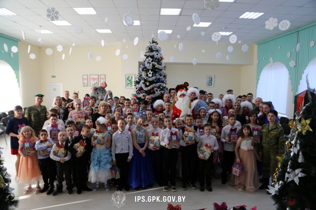Пограничники приняли участие в акции «Наши дети»