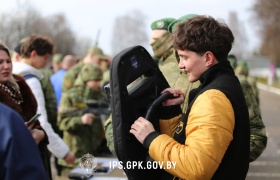 Более 900 человек пришли в Институт погранслужбы на День открытых дверей