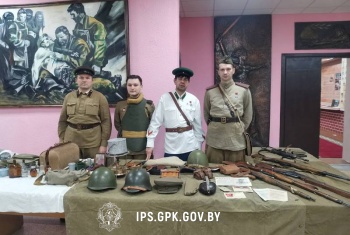 Группа военно-исторической реконструкции «Эпоха» организовала историко-патриотическую выставку