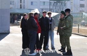 Более 900 человек пришли в Институт погранслужбы на День открытых дверей