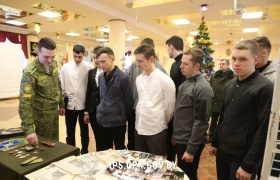 Курсанты Института пограничной службы встретились с семьей Василия Климовских