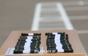 В Институте пограничной службы вручены лейтенантские погоны