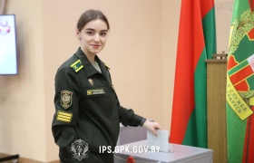В Институте пограничной службы курсанты и офицеры приняли участие в голосовании