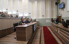 Фотофакт: Встреча с членом Совета Республики Сергеем Сивцом