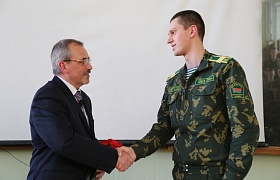Встреча с почетным членом Совета командующих Пограничными войсками