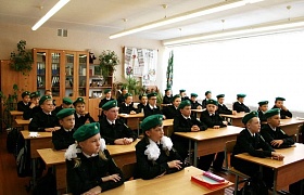Офицеры ЦПСПК поздравили школьников с Днем знаний